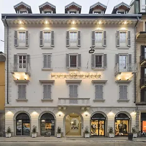 piazza-della-scala-3.it-lombardy.com/